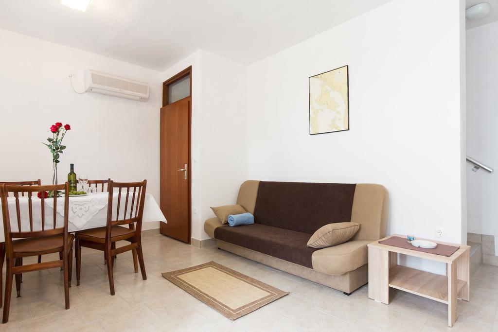 מאלינסקה Holiday Home Mery By El-Pi Tours מראה חיצוני תמונה