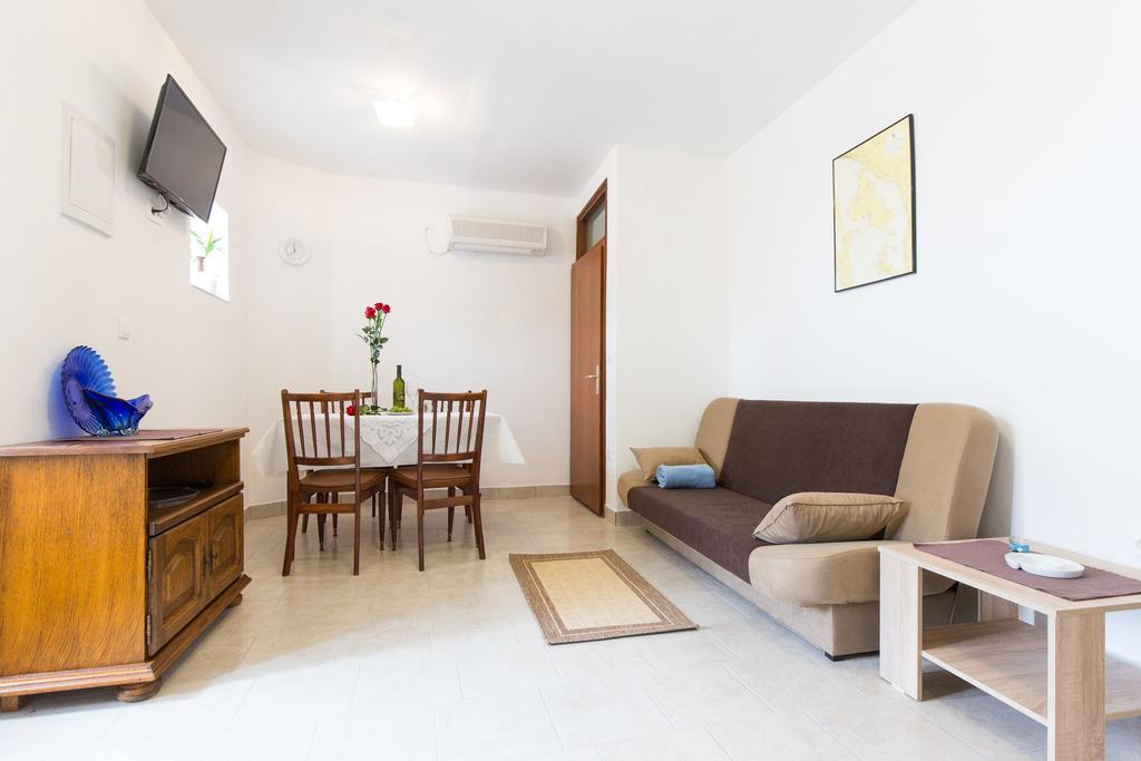 מאלינסקה Holiday Home Mery By El-Pi Tours מראה חיצוני תמונה